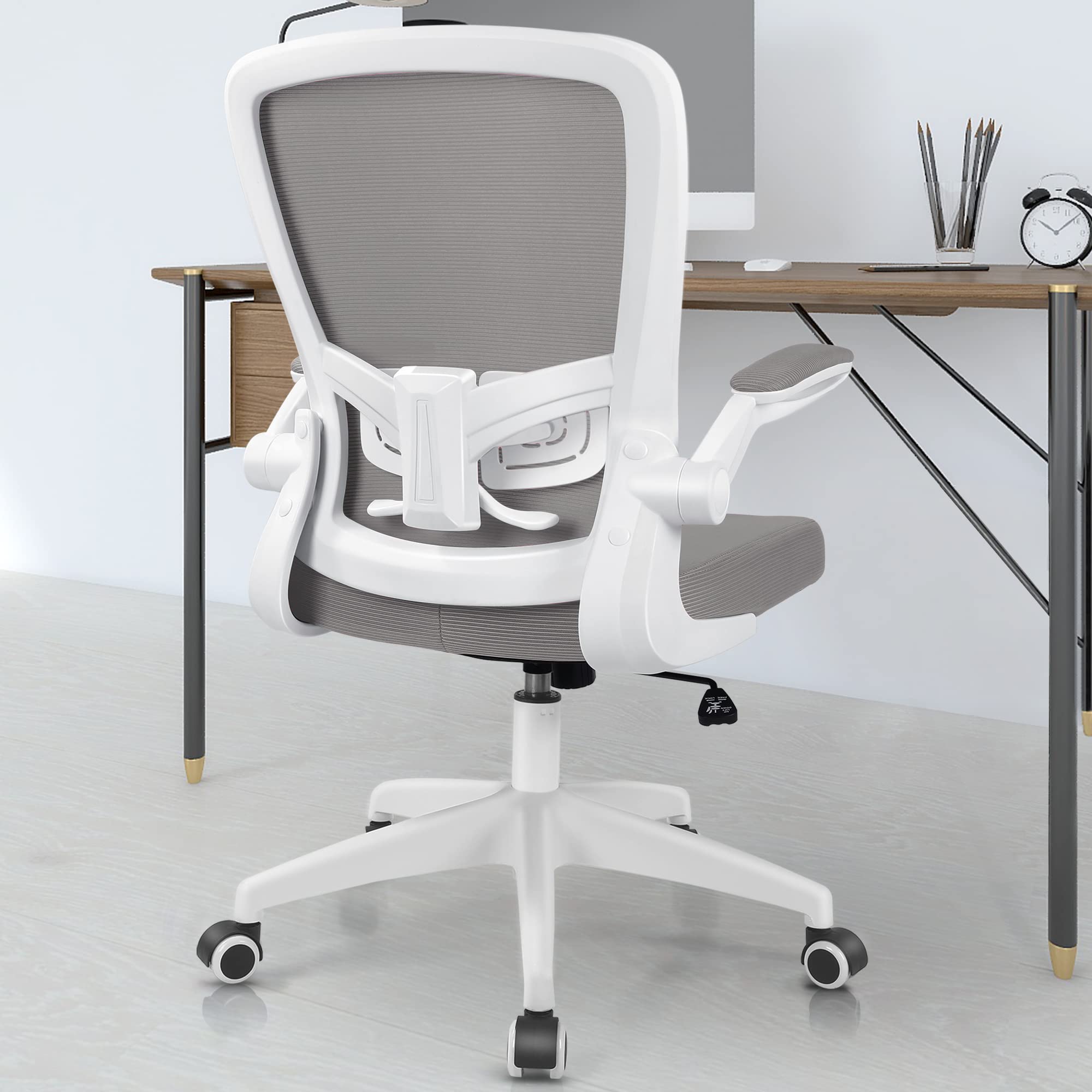 Ergonomic Swivel Office Chair with Adjustable Height and Lumbar